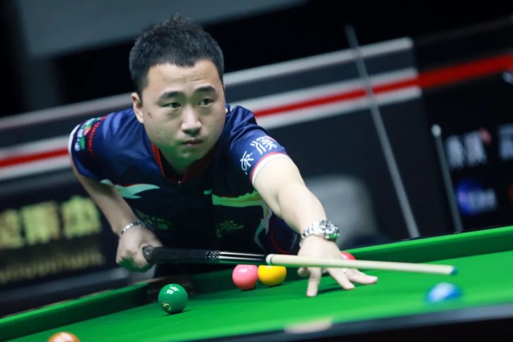 荷兰足坛冉 荷兰足坛冉